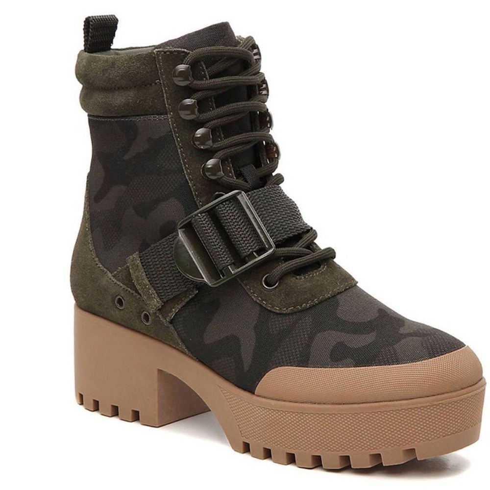 Steve Madden Nayra platform combat boot